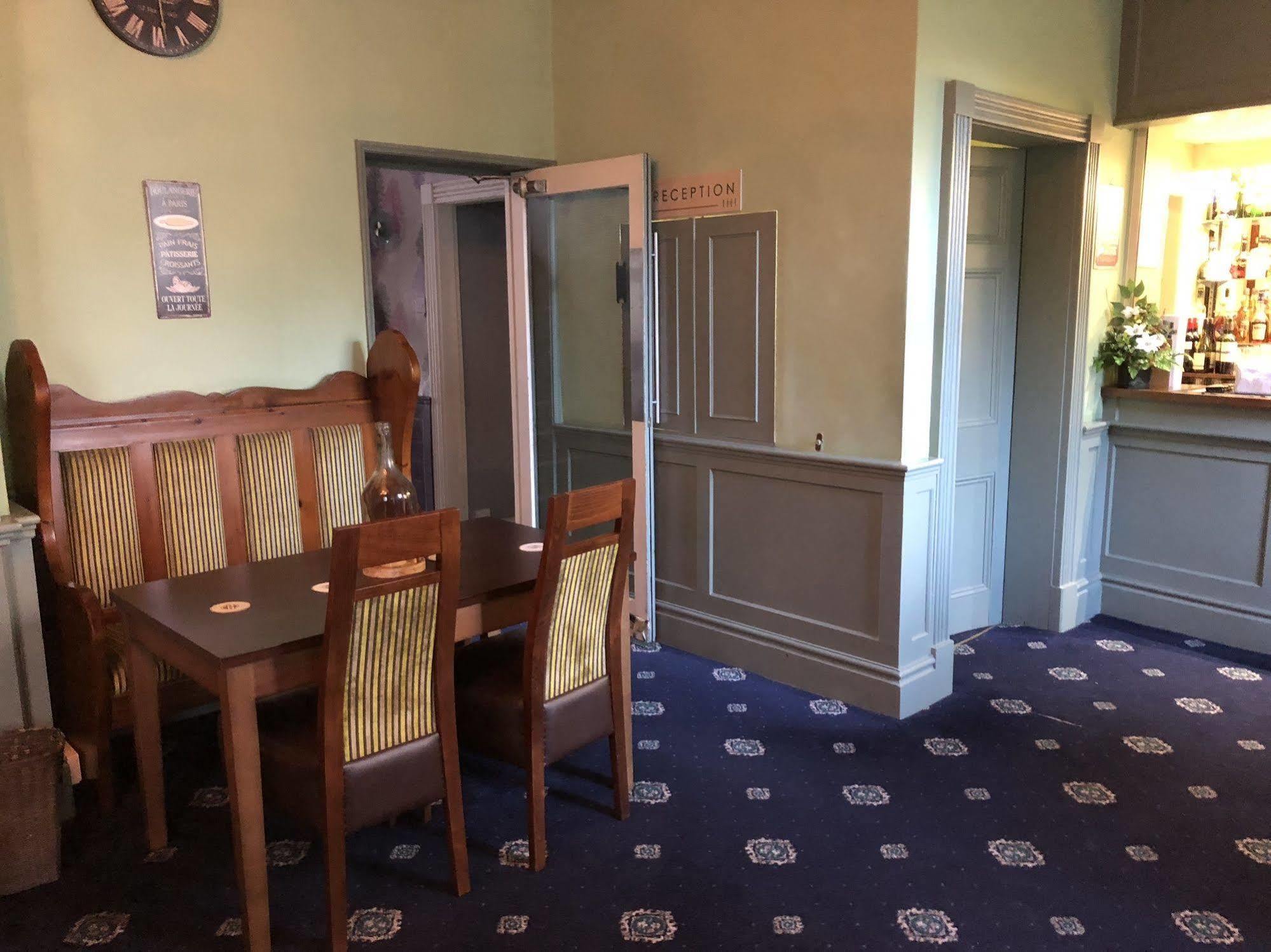 Hickman Hill Hotel Гейнсборо Экстерьер фото